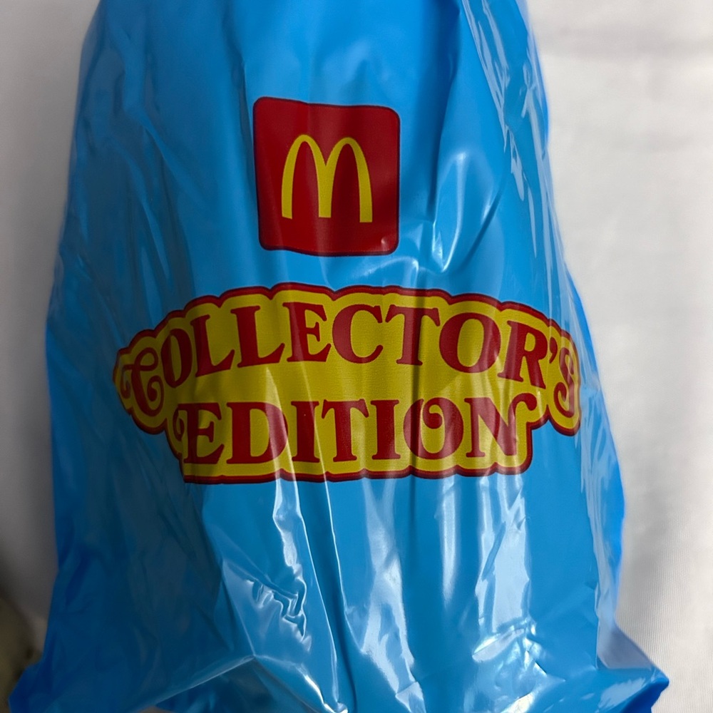 mcdonalds collector cup.